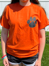 Load image into Gallery viewer, Brighton Bulldogs T shirt
